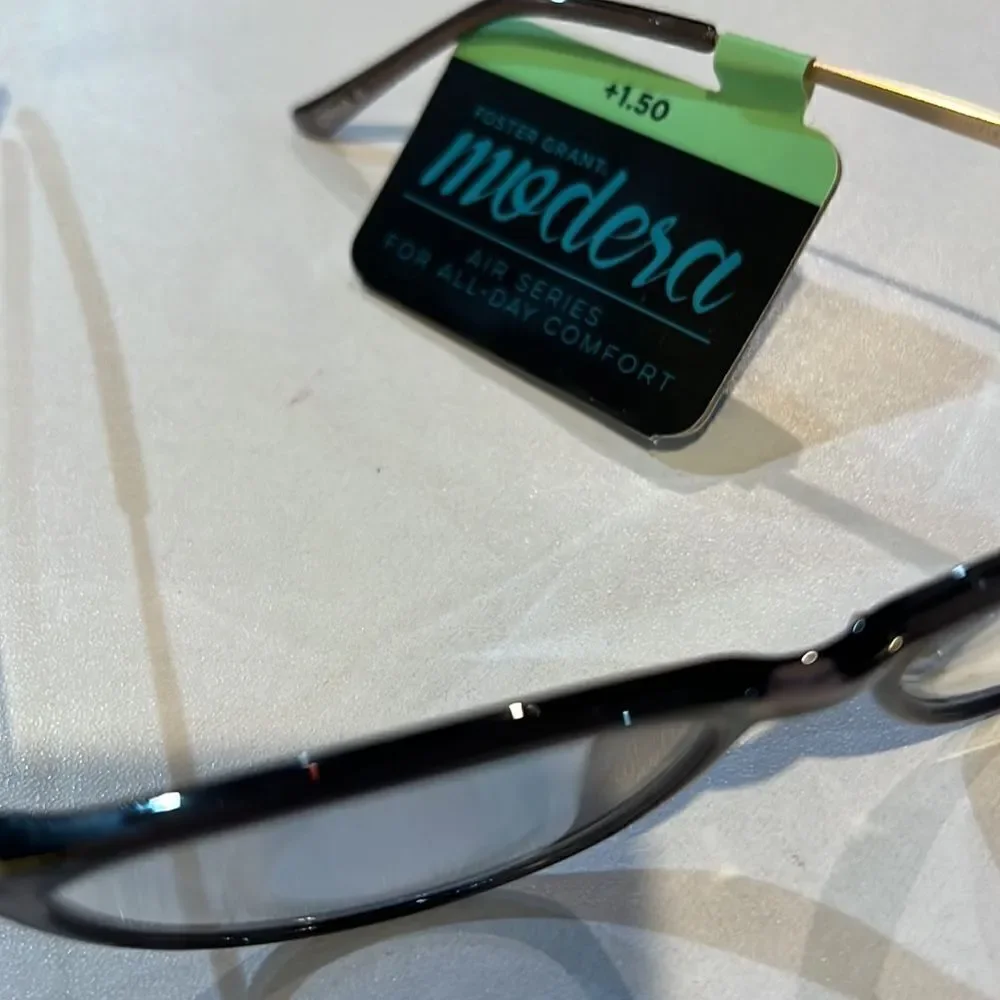 Modera Readers by Foster Grant Readers 1.50 NWT EG86